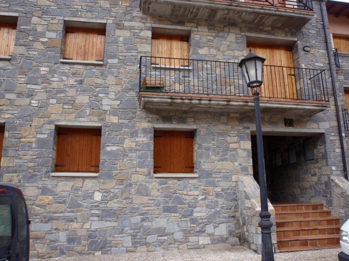 Ballbenas Benasque Esterno foto